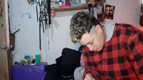    online show from 8, 2, 2025