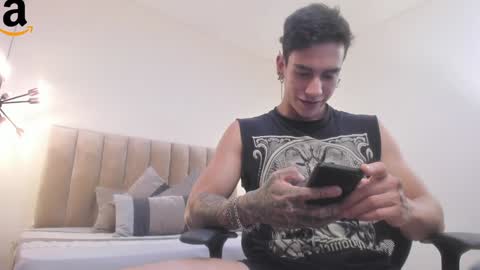 Snapshot of harryy_joness chatting on 3, 12, 2024 Harry Jones online show from 3, 12, 2024