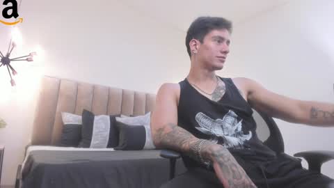 Snapshot of harryy_joness chatting on 10, 12, 2024 Harry Jones online show from 10, 12, 2024