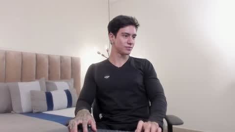 Snapshot of harryy_joness chatting on 28, 1, 2025 Harry Jones online show from 28, 1, 2025