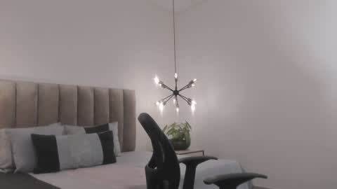 Snapshot of harryy_joness chatting on 4, 2, 2025 Harry Jones online show from 4, 2, 2025