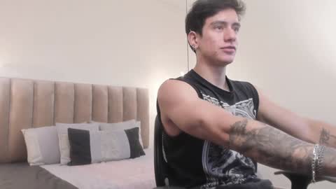 Snapshot of harryy_joness chatting on 6, 2, 2025 Harry Jones online show from 6, 2, 2025