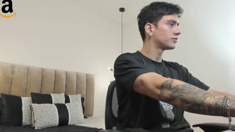 Snapshot of harryy_joness chatting on 4, 3, 2025 Harry Jones online show from 4, 3, 2025