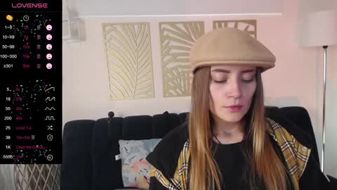 Snapshot of hat_girl chatting on 21, 1, 2025 Nicole online show from 21, 1, 2025
