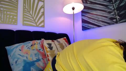 Snapshot of hat_girl chatting on 13, 2, 2025 Nicole online show from 13, 2, 2025