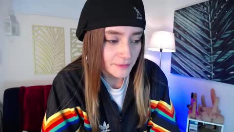 Snapshot of hat_girl chatting on 7, 3, 2025 Nicole online show from 7, 3, 2025