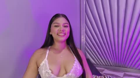 hatsajones online show from 5, 4, 2026