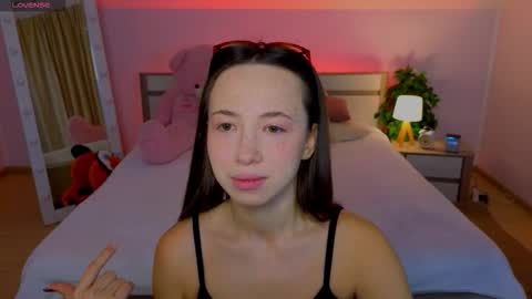 Snapshot of haylefirehot chatting on 3, 11, 2025 Hayle online show from 3, 11, 2025