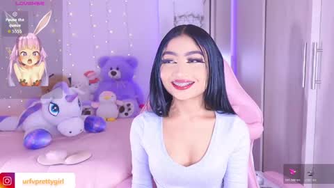 Snapshot of hazelbabee_ chatting on 4, 5, 2026 Lynn online show from 4, 5, 2026