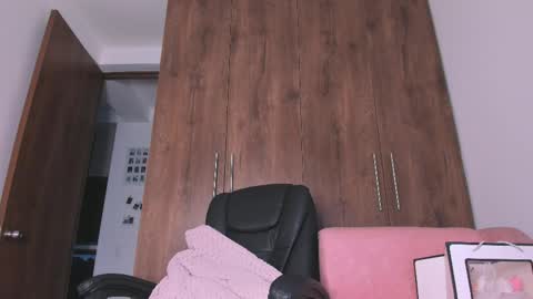 Snapshot of hazeldmafia chatting on 28, 4, 2026 Hazel Mafia online show from 28, 4, 2026