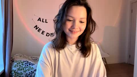 Snapshot of hazelhartshorn chatting on 31, 5, 2026 Kira online show from 31, 5, 2026