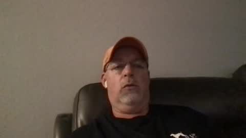 Snapshot of hdeuce22 chatting on 10, 3, 2025 Hdeuce22 online show from 10, 3, 2025