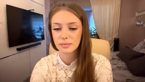 Mona online show from 11, 11, 2025