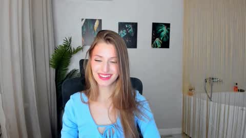 heartedlove_1 online show from 23, 11, 2025