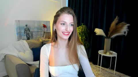 heartedlove_1 online show from 11, 4, 2026