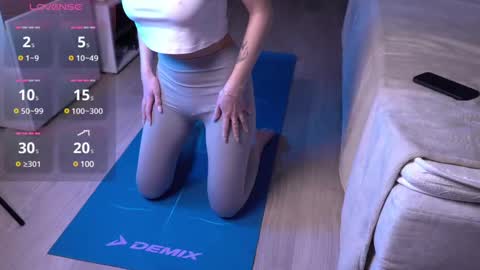 Snapshot of heavenly_diva653 chatting on 2, 2, 2025 Andrea you can subscribe for now there will be posts soon and my favorite body for you online show from 2, 2, 2025
