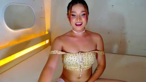 Snapshot of heavenlypleasurexx chatting on 5, 2, 2025 HEAVEN online show from 5, 2, 2025