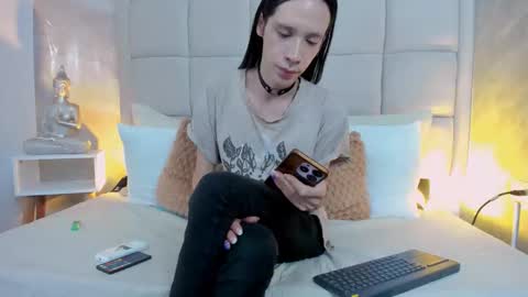 Keira Hecate online show from 12, 9, 2025