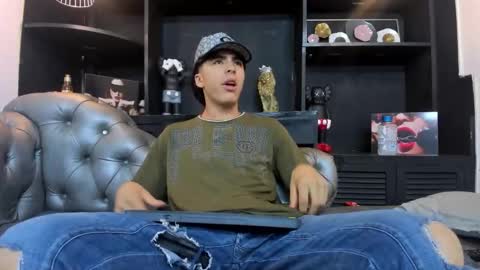 heellboy_ online show from 12, 11, 2025