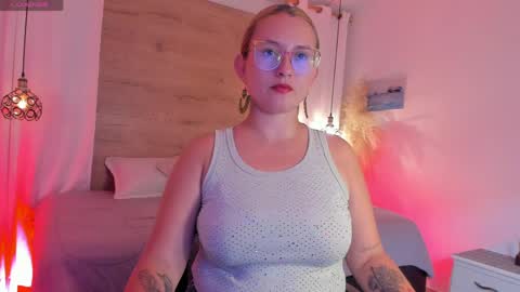 ANTARA REY online show from 7, 4, 2026