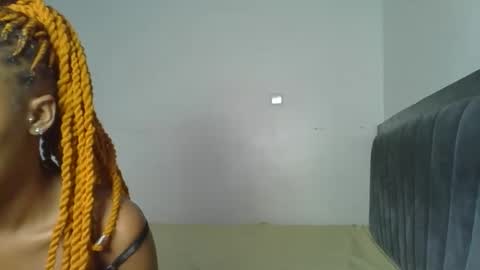 Snapshot of heilybunny chatting on 9, 5, 2026 heilybunny online show from 9, 5, 2026