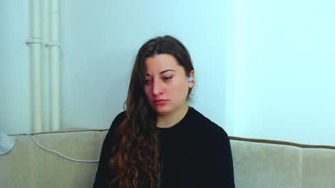 helen_adams_ online show from 9, 1, 2025