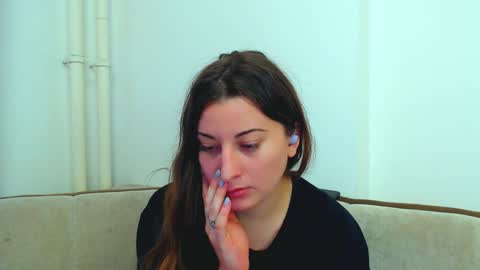 helen_adams_ online show from 20, 1, 2025