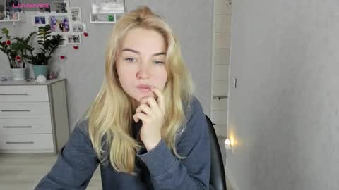 Helen sven online show from 18, 12, 2025