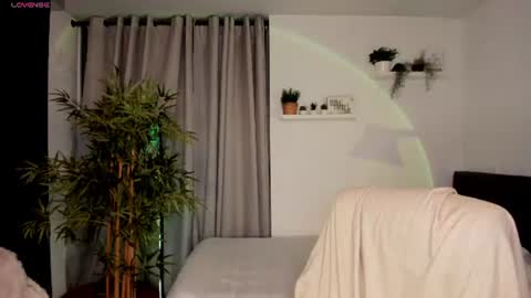 Snapshot of helen_miller chatting on 23, 7, 2026 helen_miller online show from 23, 7, 2026