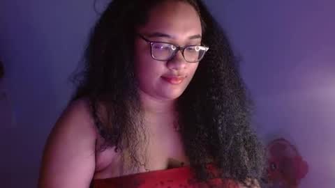 Snapshot of helena_grant chatting on 4, 2, 2025 Helena online show from 4, 2, 2025