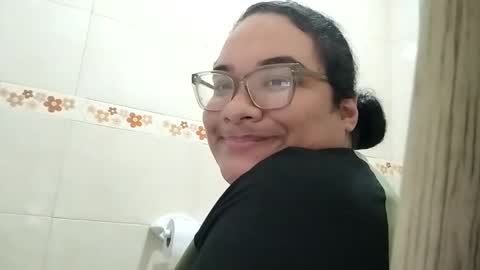 Snapshot of helena_grant chatting on 24, 3, 2026 Helena online show from 24, 3, 2026