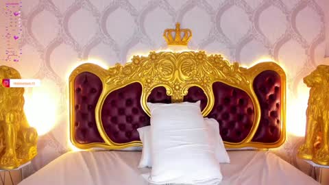 H E L E N A  online show from 28, 1, 2025