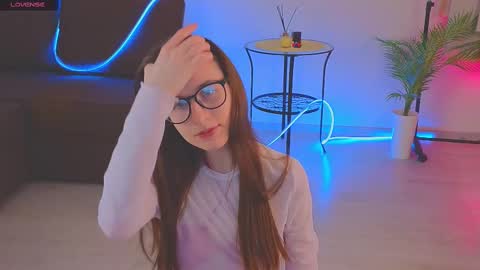   online show from 5, 3, 2025