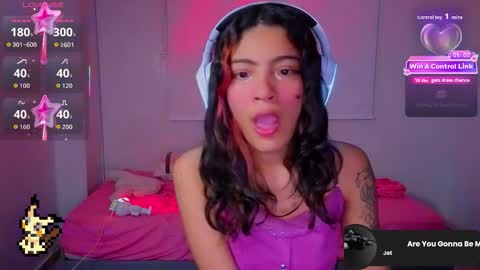 Helia Transfem and Amy online show from 16, 12, 2025