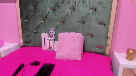 Hellen  online show from 28, 2, 2025