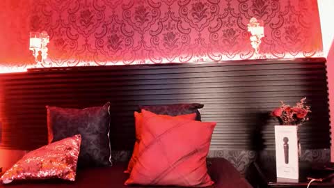 Hellen  online show from 3, 2, 2026