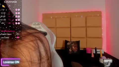 hellen__smith_ online show from 29, 6, 2026
