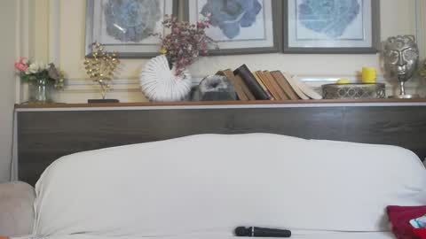    online show from 13, 1, 2025