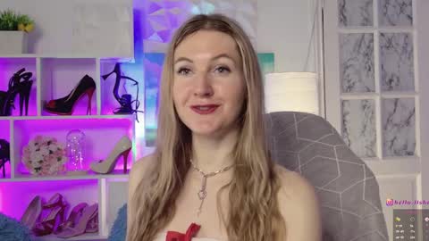 Alisia  Monday to Friday from 10 am to 4 pm GMT 2 online show from 20, 1, 2025