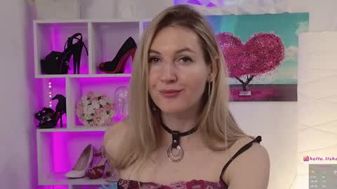 Alisia  Monday to Friday from 10 am to 4 pm GMT 2 online show from 22, 1, 2025