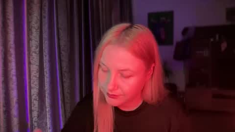 Snapshot of hellyriddle chatting on 7, 10, 2025 DeleteyourSadness online show from 7, 10, 2025