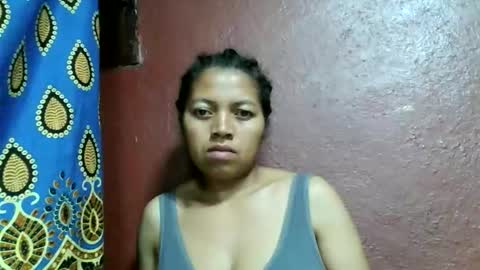 Snapshot of henitsaldy chatting on 25, 9, 2025 henitsaldy online show from 25, 9, 2025