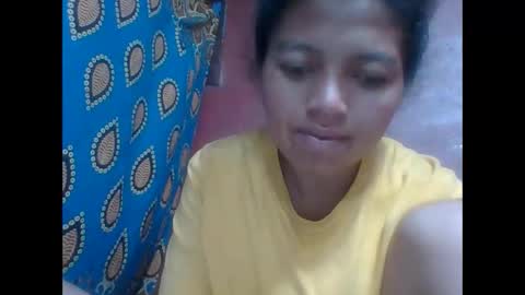 Snapshot of henitsaldy chatting on 9, 10, 2025 henitsaldy online show from 9, 10, 2025