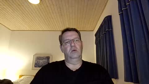 henrikrp1971 online show from 9, 12, 2024