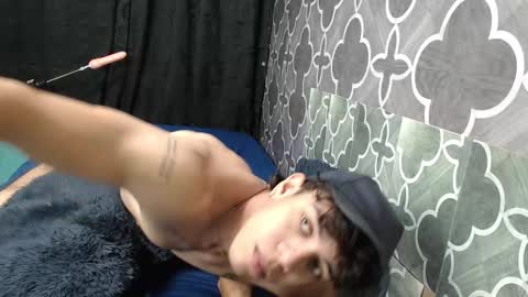 Snapshot of henry_gandy chatting on 28, 2, 2025 HENRY GANDY online show from 28, 2, 2025