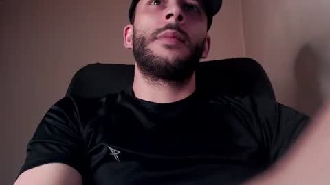 Snapshot of henryaxe chatting on 24, 7, 2026 HenryAxe online show from 24, 7, 2026