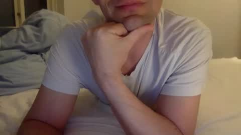 Henryhipster  sub  spank useme new Europe Twink kiss first fit kinky naughty online show from 29, 3, 2026