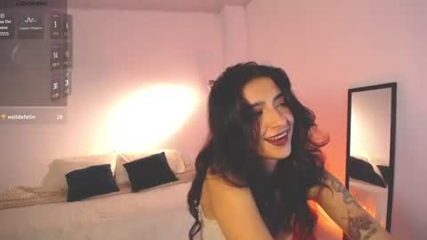 Snapshot of hera_069 chatting on 28, 7, 2026 Hello I am Valentina independent Colombian model I love sensuality and pleasure welcome online show from 28, 7, 2026