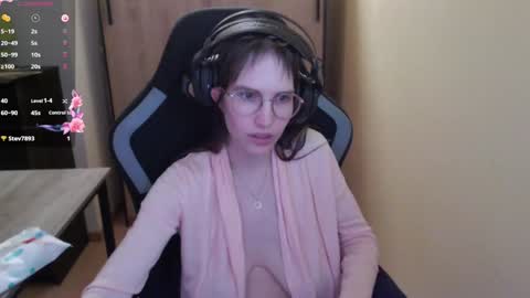 HeraLuna  online show from 20, 1, 2025