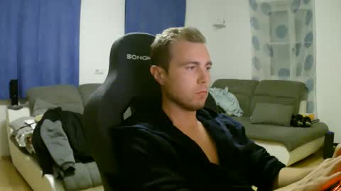 Snapshot of herbstenden chatting on 23, 5, 2026 John Pearl online show from 23, 5, 2026